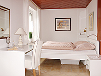 Schlafzimmer Ansicht - Ferienwohnung »Möwe«  in Greetsiel - Seezungenweg 32 | FeWo 2 - Objekt ID 16020